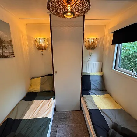 Ruim En Luxe Chalet Privetuin - Park 'de Ijsvogel' Voorthuizen