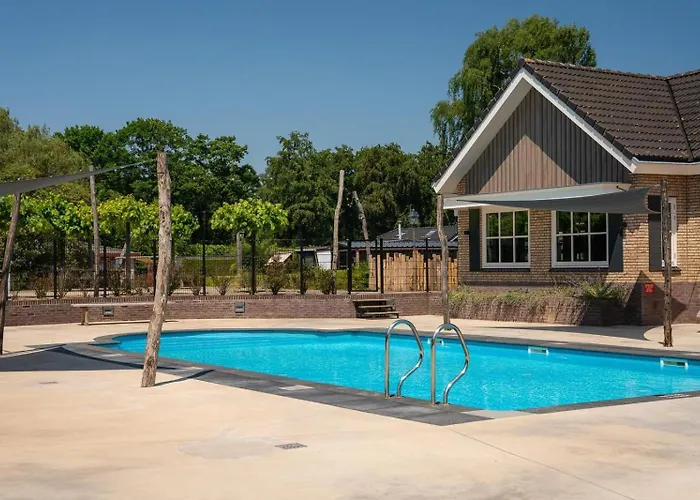 Ruim En Luxe Chalet Privetuin - Park 'de Ijsvogel' 公寓 *