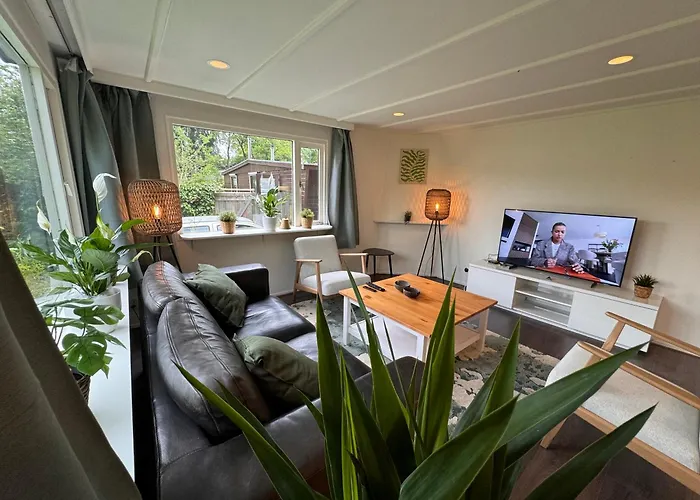 公寓 Ruim En Luxe Chalet Privetuin - Park 'de Ijsvogel'