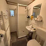 Ruim En Luxe Chalet Privetuin - Park 'de Ijsvogel' 福尔特赫伊曾