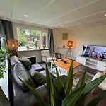 公寓 Ruim En Luxe Chalet Privetuin - Park 'de Ijsvogel'